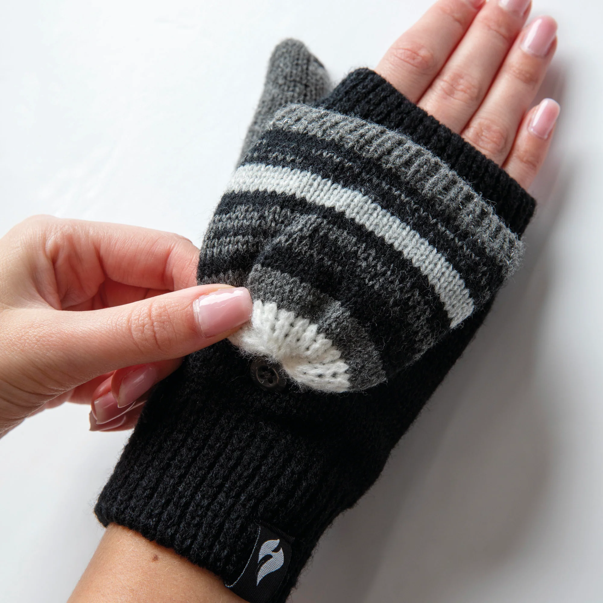Ladies Bronte Converter Mittens - Black & Grey - Image 5